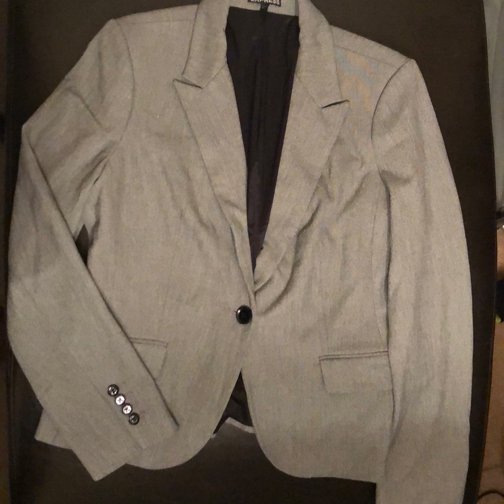 Express suit coat with shoulder pads